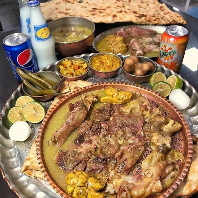 طباخی کاج (سعادت آباد)